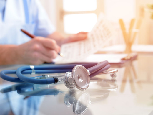 Výsledky kritické péče u COVID-19 a jiných virových pneumonií